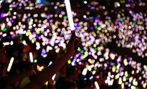 熒光棒保持顔色亮眼的重要設備(bèi)&mdash;&mdash;分光測(cè)色儀