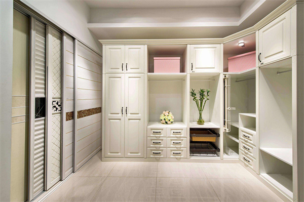 檢測(cè)衣櫃(guì)的光澤度？選三恩時光澤度儀！