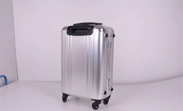 行李箱有色差怎麽(me)辦(bàn)？使用色差儀！