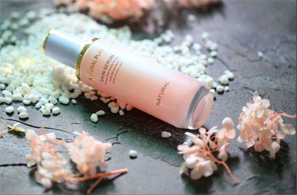 爽膚(fū)水色彩魅力的守護者&mdash;&mdash;分光測(cè)色儀