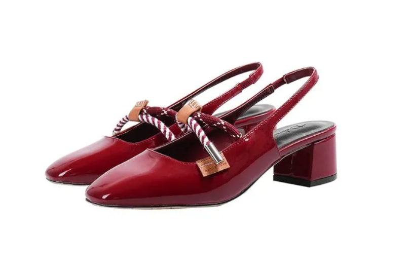 爲什麽設計(jì)出來的瑪麗珍鞋的顔色實現不瞭(le)？