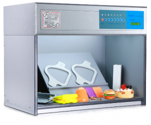 标準對(duì)色燈(dēng)箱的校準需要注意什麽?