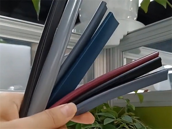 密封條的顔色測量，選用NR110色差儀！