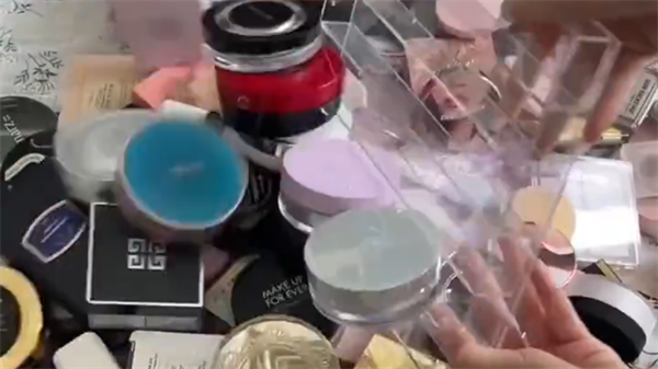 【案例】化妝品的顔色測(cè)量&mdash;&mdash;三恩時非接觸(chù)式分光測(cè)色儀