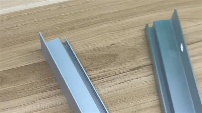 【案例】測(cè)量反光材料的反射率，選(xuǎn)用YS4580分光測(cè)色儀！