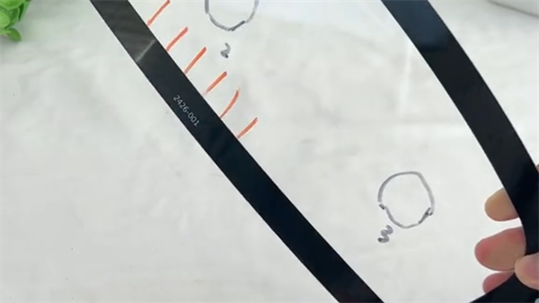 擋(dǎng)風玻璃霧度和透明度是多少？擋(dǎng)風玻璃霧度和透明度測(cè)量方法