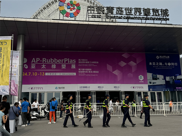 「第21屆亞太橡塑展」第一天，三恩時展位火熱進行中！