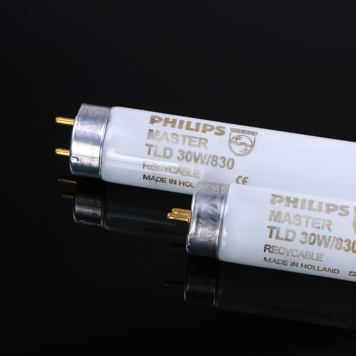 PHILIPS 标準光源TL83燈管TL-D 30W/830 1SL/25